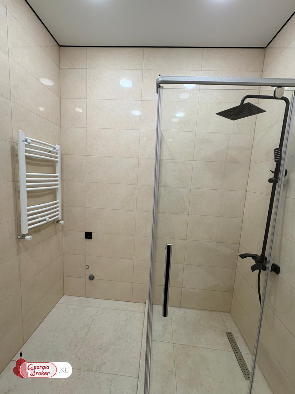 იყიდება ახალი გარემონტებული 2 ოთახიანი ბინა